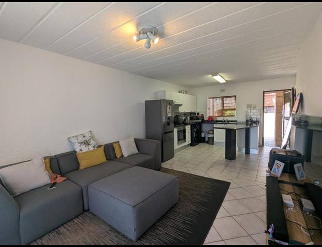 1 BEDROOM APARTMENT FOR SALE IN MORNINGSIDE